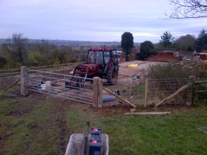 flecknoe traditional stock fence with 3m field gate